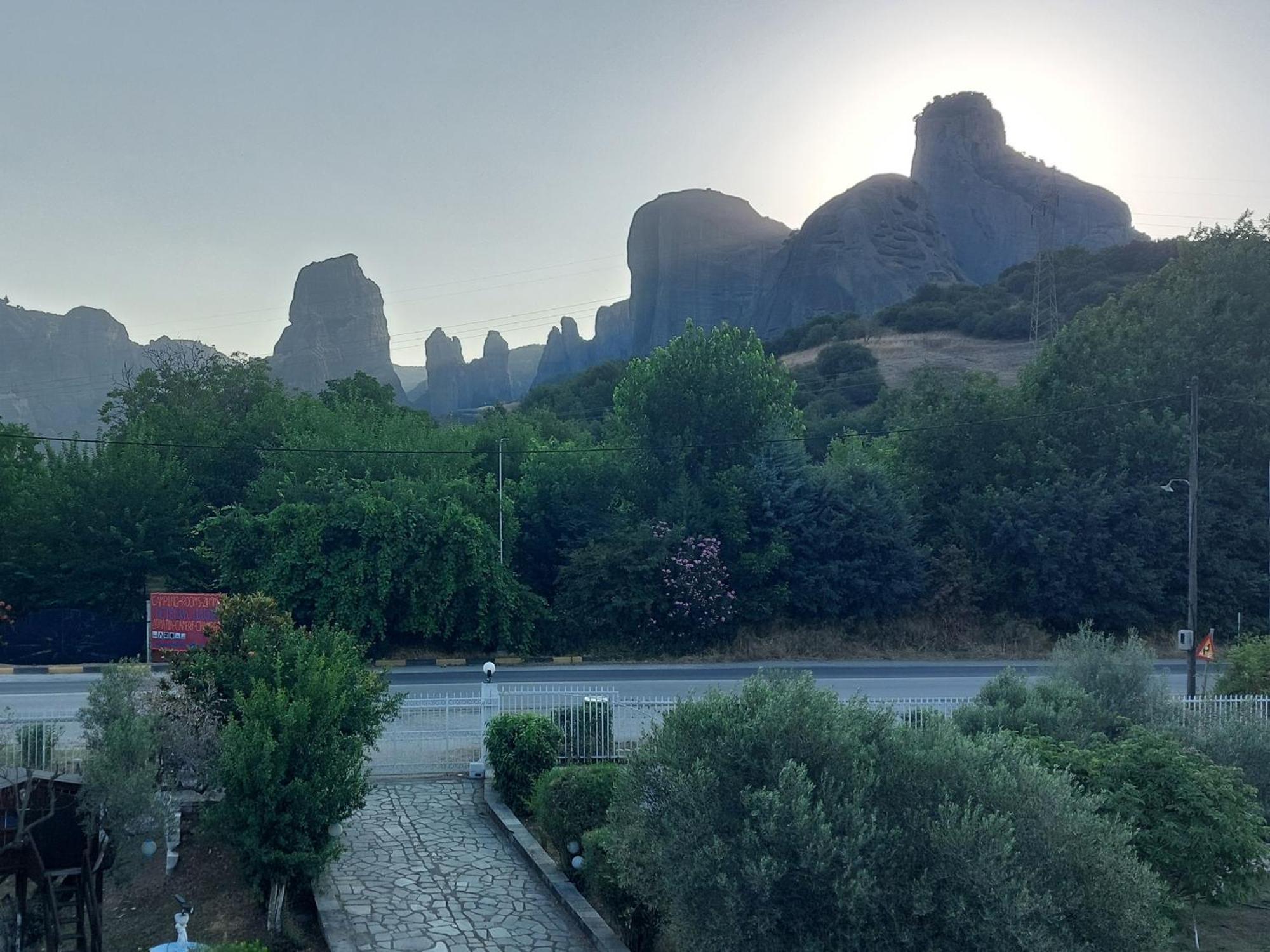 Hostal Pomegranate Tree House - Meteora Kalambaka Exterior foto