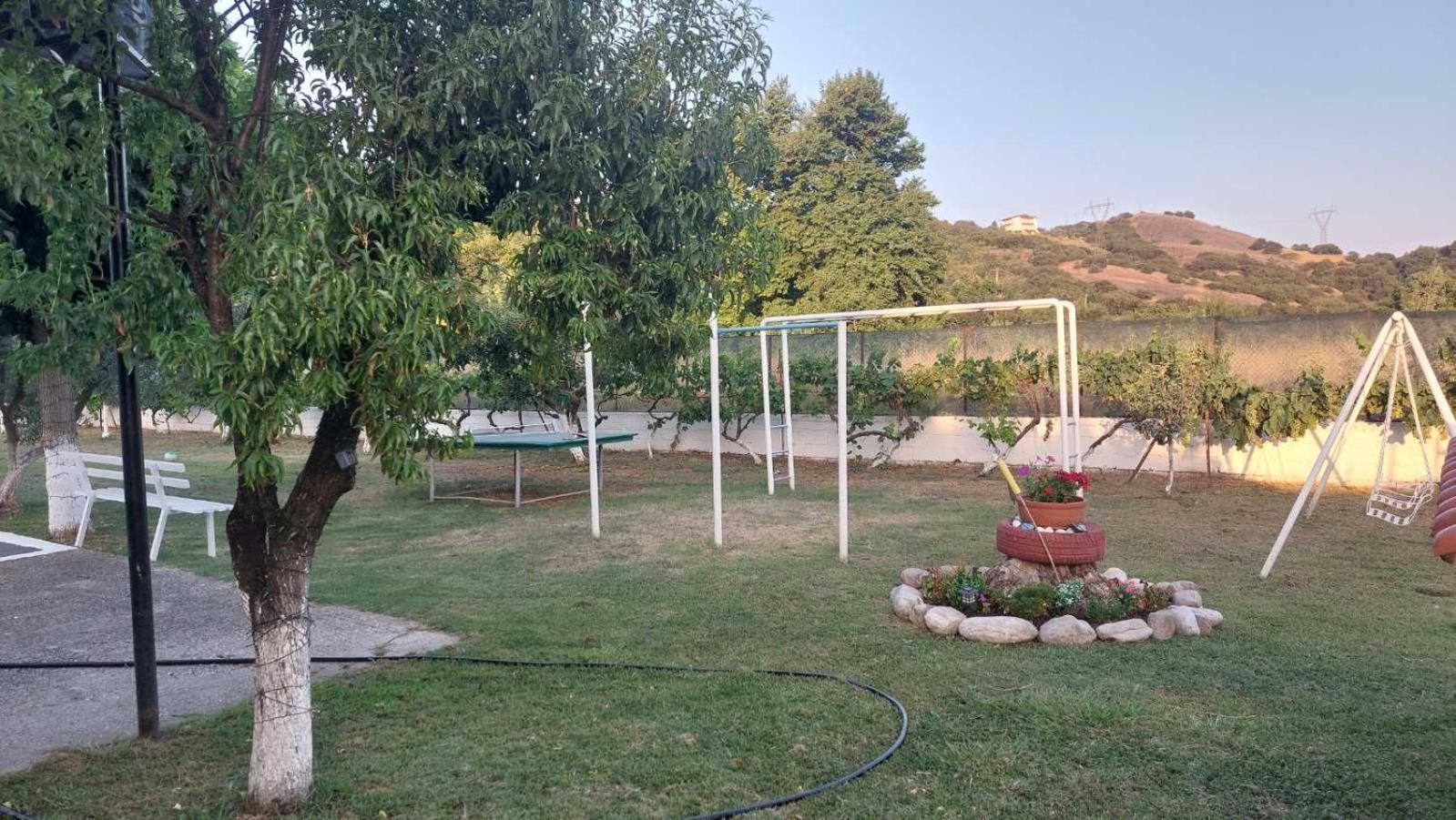 Hostal Pomegranate Tree House - Meteora Kalambaka Exterior foto