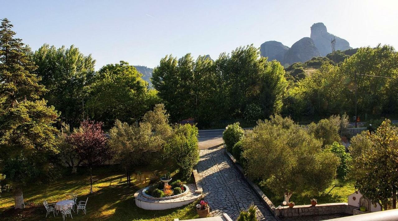 Pomegranate Tree House - Meteora Hostal Kalambaka Exterior foto